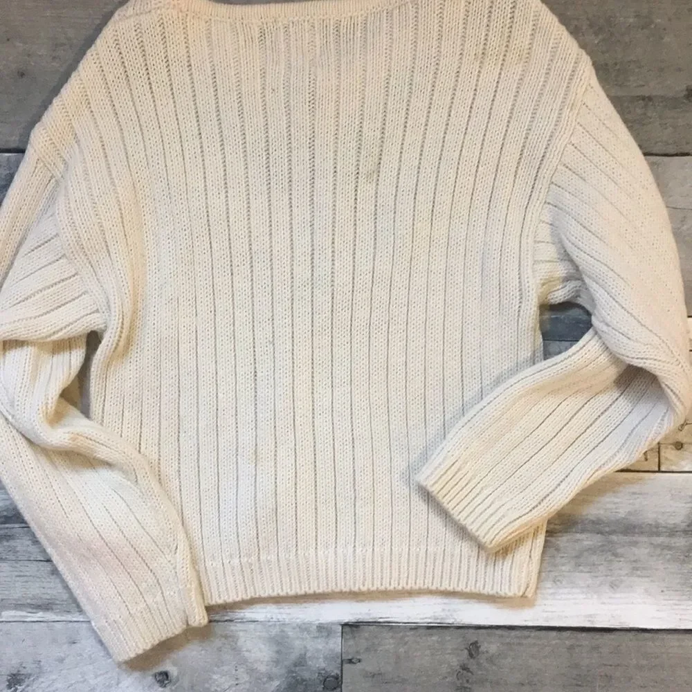 Vintage gap embroidered sweater